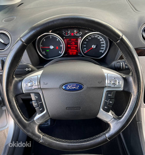 Ford Galaxy Comfort 2.0 96kW (фото #9)
