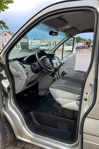 Opel Vivaro Long Passenger 2.0 84kW (7 foto / 15)