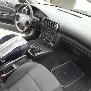 VW Passat 1.9TDI 66kw UV 06.25 (5 foto / 6)