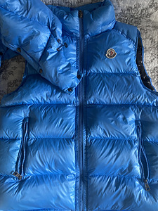 Жилет Moncler (1 фото из 5)