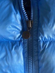 Жилет Moncler (3 фото из 5)