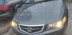 Honda Accord esituled (3 foto / 4)