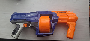 Игрушечное оружие Nerf (2 фото из 2)