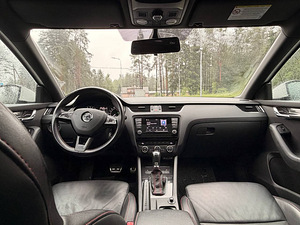 Skoda Octavia VRS 2.0TDI (6 foto / 10)