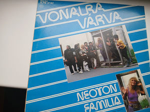 Neoton familia
