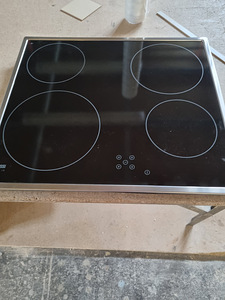 Elektrilised pliidiplaadid (2 foto / 3)
