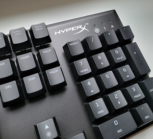 HyperX Alloy Origins (Full Size) (3 foto / 4)