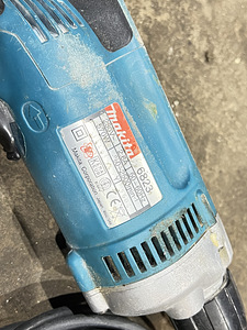Шуруповерт Makita (4 фото из 4)