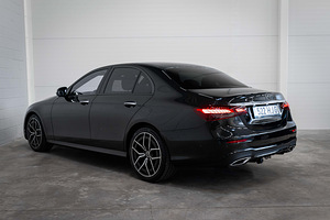 Mercedes-Benz E 220 AMG 4Matic Facelift 2.0 147kW (2 foto / 15)