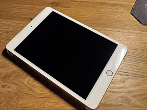 iPad mini 5 64GB WiFi (2 foto / 5)