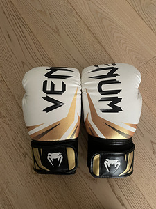 Перчатки Venum 12oz + защита для ног Venum (L)