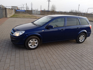 OPEL ASTRA STATION WAGON 2009 (5 foto / 7)