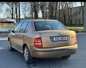 SKODA FABIA / ÜV 04.2025 (4 foto / 7)