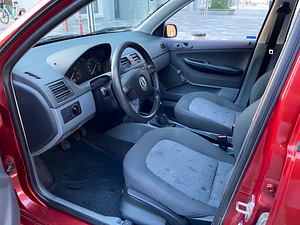 SKODA FABIA / ÜV 10.2024 (12 foto / 15)