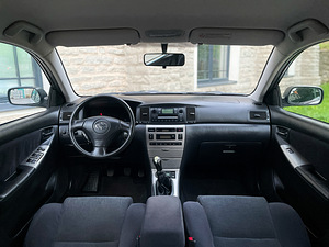 TOYOTA COROLLA / HOOLDUSRAAMAT / TÜV (9 foto / 15)