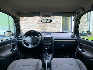 RENAULT CLIO / 1 OMANIK / AVARIIVABA / ÜV 08.25 (10 foto / 15)