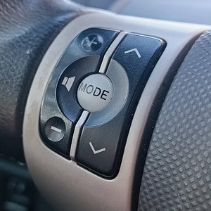 TOYOTA YARIS / ÜV 09.2025 (10 foto / 13)