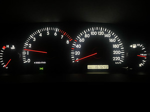 TOYOTA COROLLA / АВТОМАТ / ТО 08.2025 (14 фото из 15)