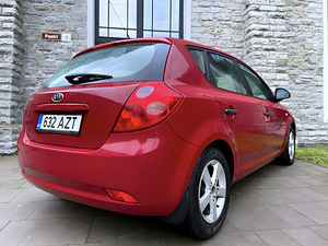 KIA CEED / 1 OMANIK / AVARIIVABA / ÜV 06.2026 (4 foto / 15)