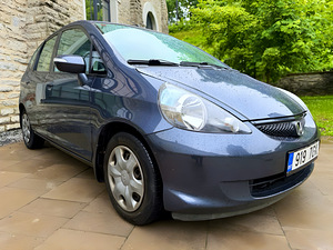 HONDA JAZZ / AUTOMAAT / ÜV 11.2025 (2 foto / 15)