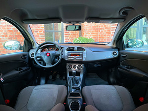 FIAT BRAVO / MULTIJET / DIESEL 1.9 / ÜV 05.2026 (9 foto / 15)
