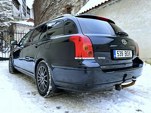 TOYOTA AVENSIS / 1 OMANIK / AUTOMAAT / ÜV 11.2026 (4 foto / 15)
