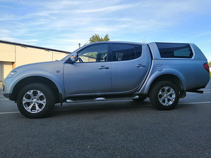 Mitsubishi L200 2012a 2.5 131kw Automaat 184ooo Km. (5 foto / 13)