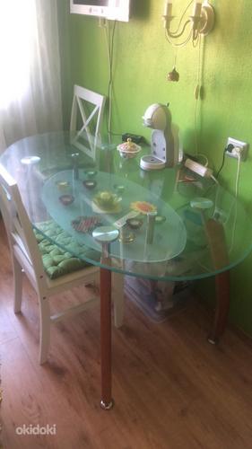 Стеклянный обеденный стол (фото #4)