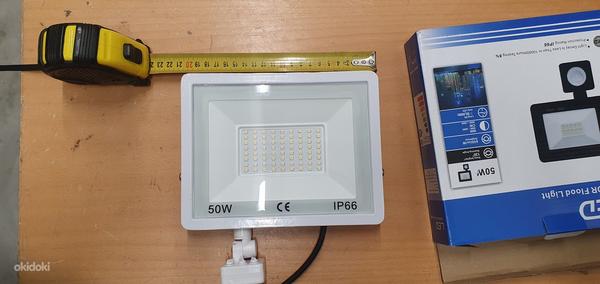 Светодиодный прожектор с датчиком движения 50Вт (фото #2)