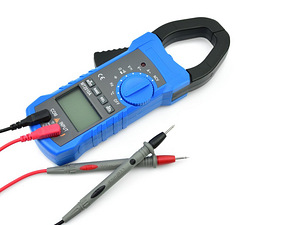 DIGITAALNE CLAMP MULTIMEETER (8 foto / 10)