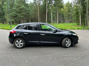 Renault megane (3 foto / 8)