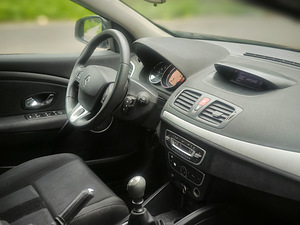 Renault megane (5 foto / 8)