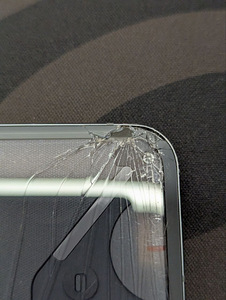 Nothing Phone 2 (256GB) Tallinn (9 foto / 10)
