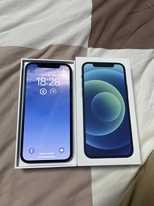 iPhone 12 - 64GB - Pacific Blue (7 foto / 7)