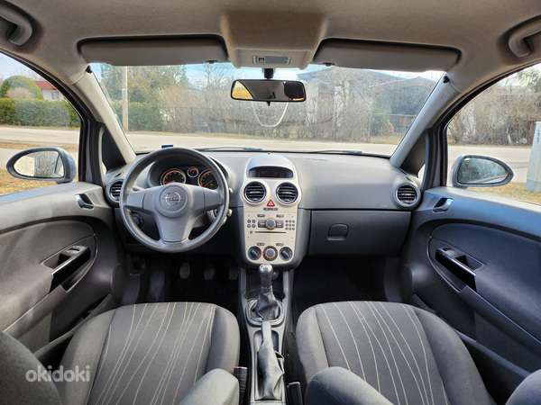 Opel Corsa 1.2 59 кВт (фото #9)