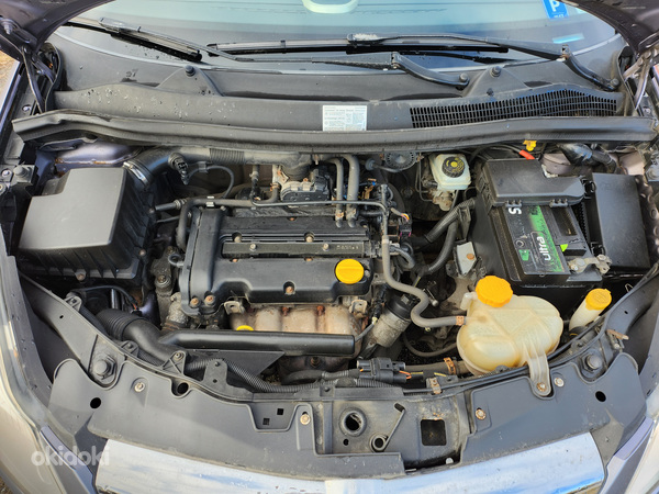 Opel Corsa 1.2 59 кВт (фото #13)