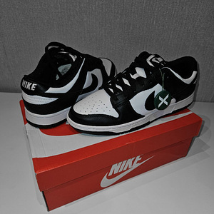 Nike Dunk Low (2 фото из 2)