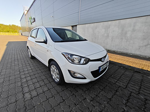 Hyundai I20 2012 (2 foto / 13)