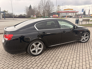 Lexus GS300 (3 фото из 12)