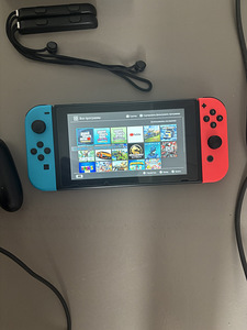 Nintendo Switch в идеале + GTA Trilogy, Mario, Minecraft (1 фото из 3)