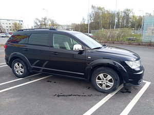 Dodge Journey. Jõuline mahtuniversaal maasturi välimusega! (5 foto / 14)