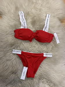 Calvin Klein uued bikiinid (5 foto / 7)