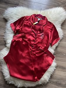 Victoria’s Secret pidžaama (3 foto / 10)