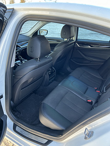 BMW 520d-xdrive g30 (9 foto / 10)