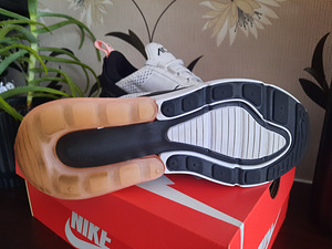 NIKE AIR MAX 270 TOSDUD (3 foto / 10)