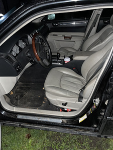 Chrysler 300c varuosadeks (2 foto / 5)