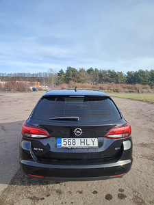 Opel Astra K Sports Tourer (6 foto / 12)