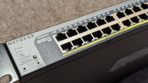 Netgear switchid. 24-48 porti (5 foto / 6)