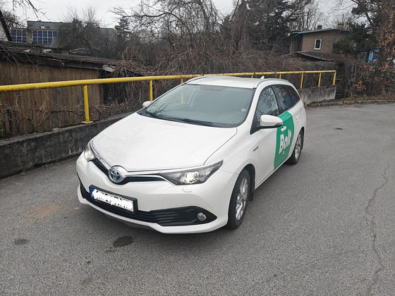 Autorent Toyota Auris hybrid Lpg 2016