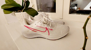 Nike Air zoom pegasus 38. Nr 38.5 (1 foto / 4)